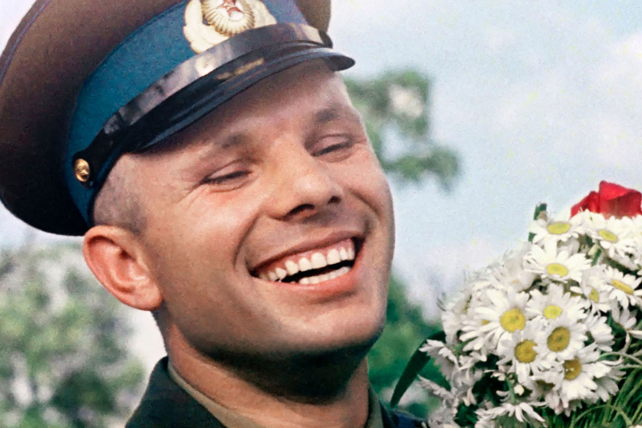 Гагарин сливает. Улыбка Юрия Гагарина.